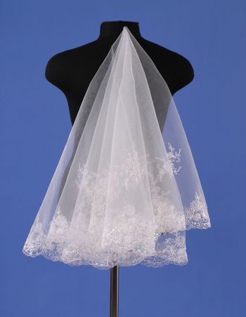 Свадебная фата, украшенная большим количеством вышивки № KBV011-1	 - 2